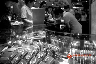 黃金滿地成品價格(黃金滿地成品圖)