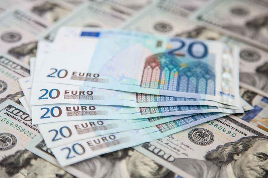 中國黃金和菜百哪個好(菜百為什么比中國黃金便宜)